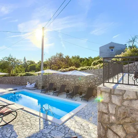 Villa Vrh *