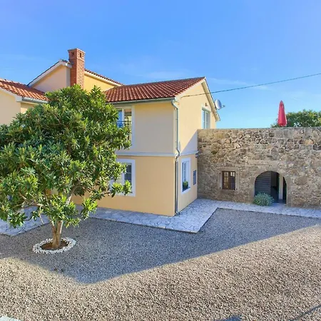 Villa Vrh *