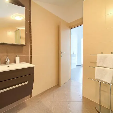 Villa Vrh *